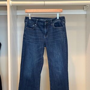 American Eagle Outfitters Women's Dark Blue Straight Leg Jeans